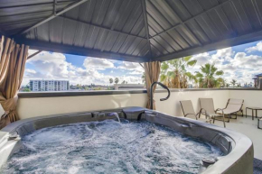 Park Blvd Paradise 301 - ADA compliant with a Spa